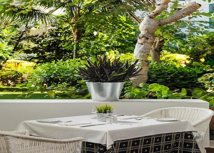 H10 Tenerife Playa מלון